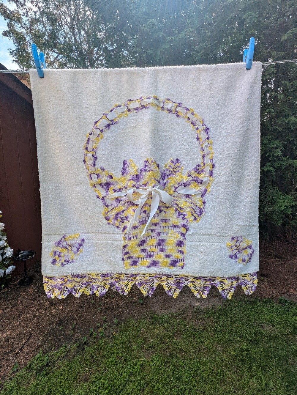 Vintage Crochet Lace Trim Ribbon Yellow Purple Floral Bathroom Towel Flower